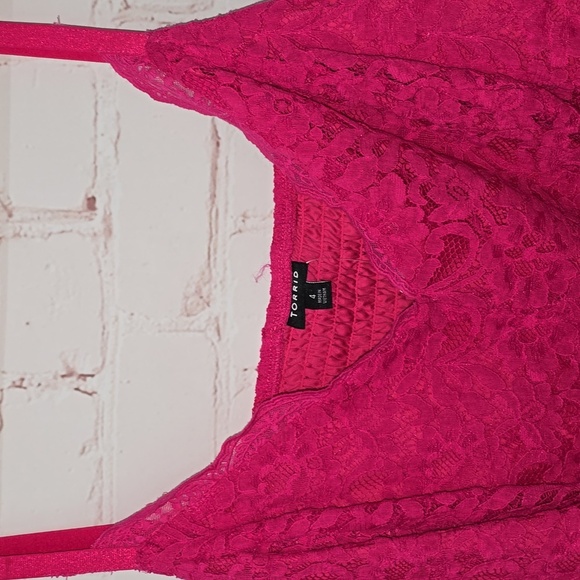 Torrid Lace Print Smocked Crop Top Pink Peacock Womens Size 4x NWT - Picture 5 of 12